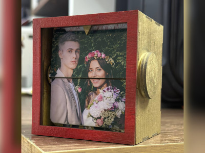 Photo Flip Box v1.0